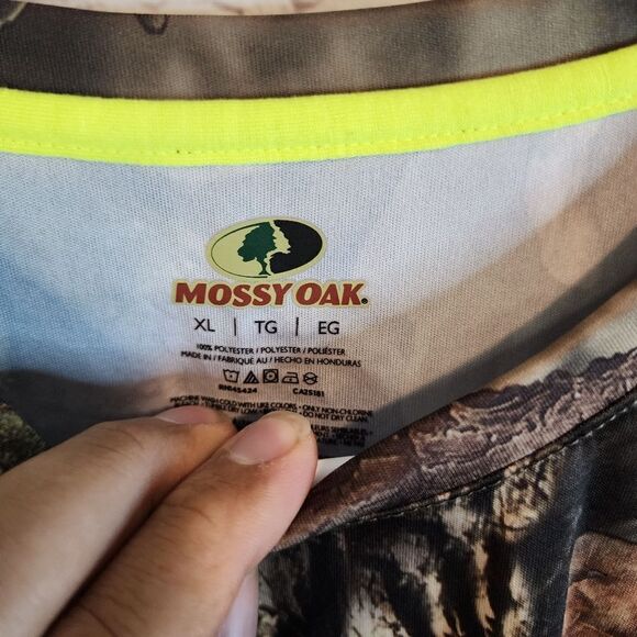 Men's Mossy Oak hunting longsleeve shirt, size XL - Picture 3 of 4